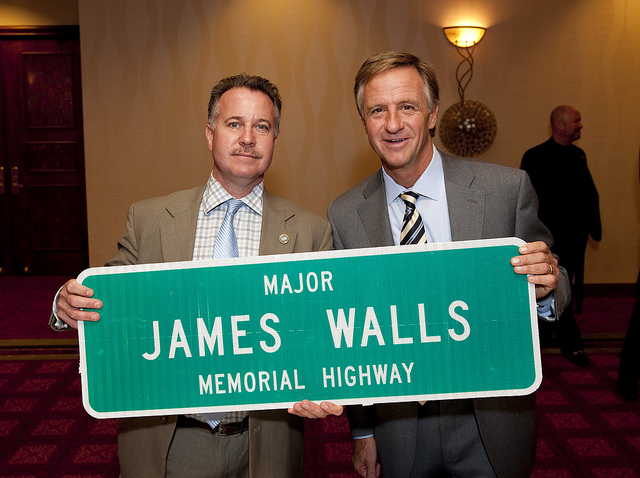 Sign of James Walls Highway with Rep. Mike Sparks and former Tennessee Governor Bill Hallam
